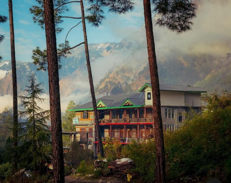 Chalo Challal Hotel &... image