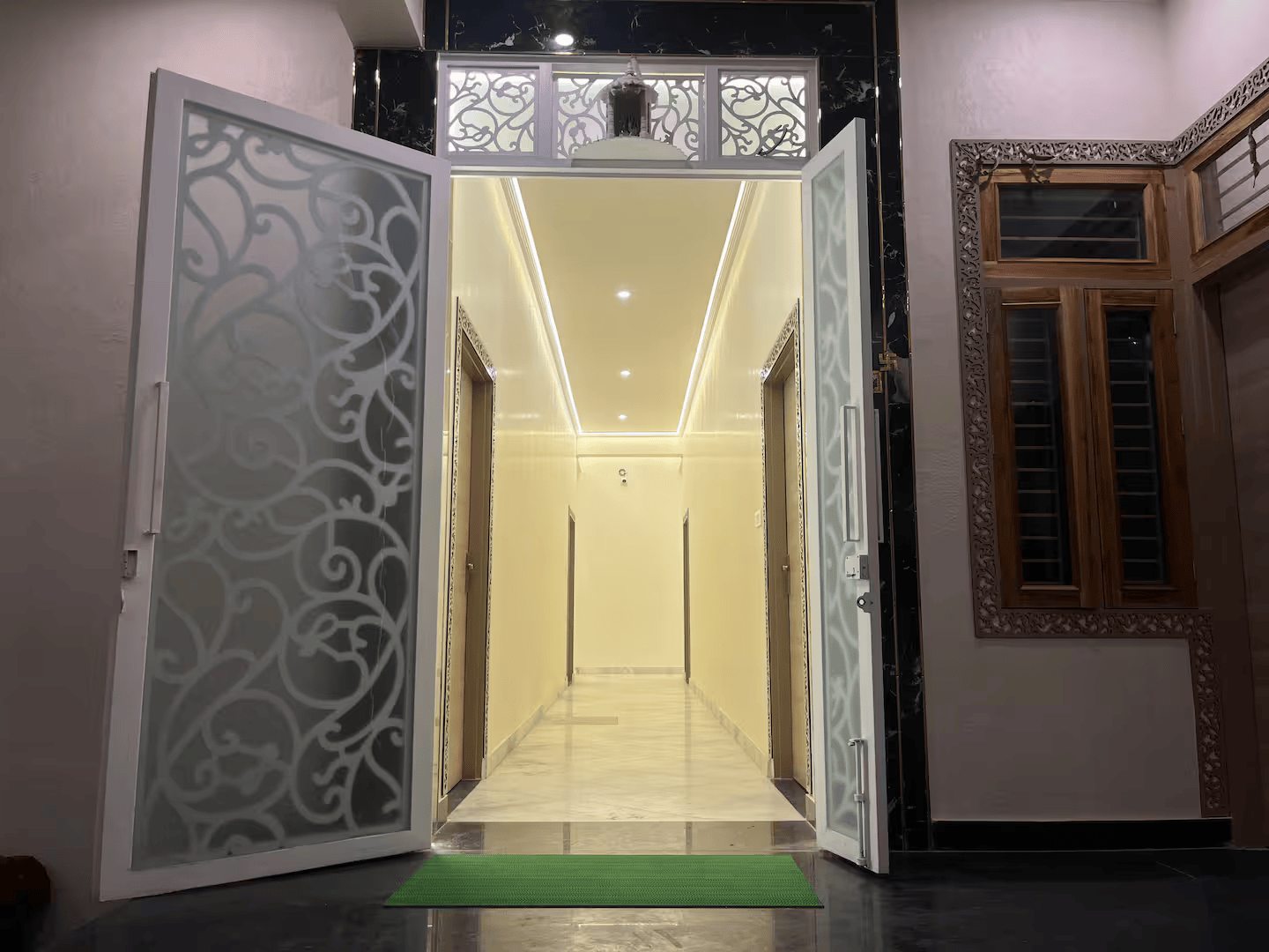 Hotel Grand Oak image