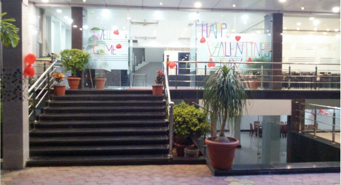 HOTEL LA OM PALACE image