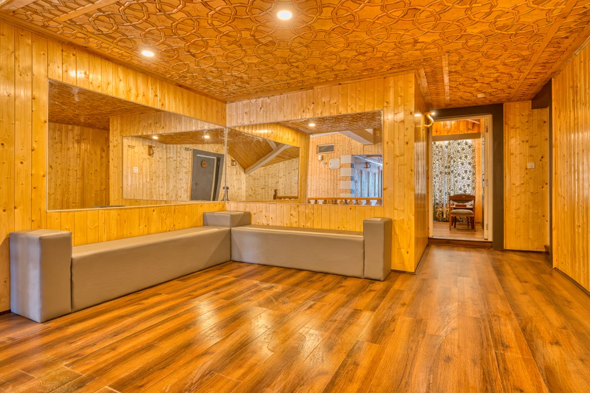 Xenious White House Eco Recort Naranag Sonmarg img